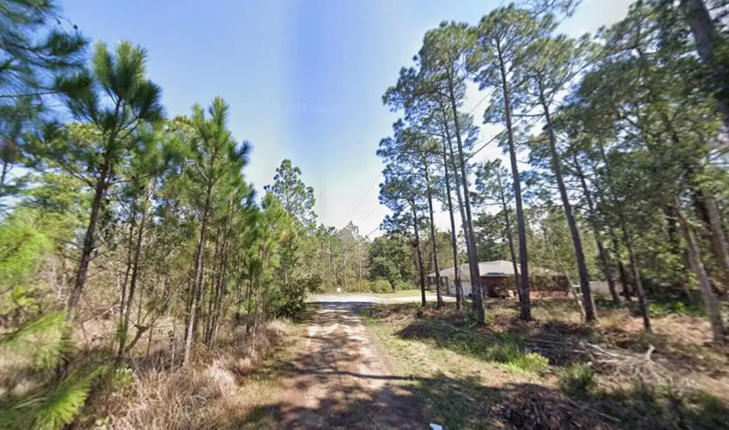4395 Carol Court, FL 32563 photo 2