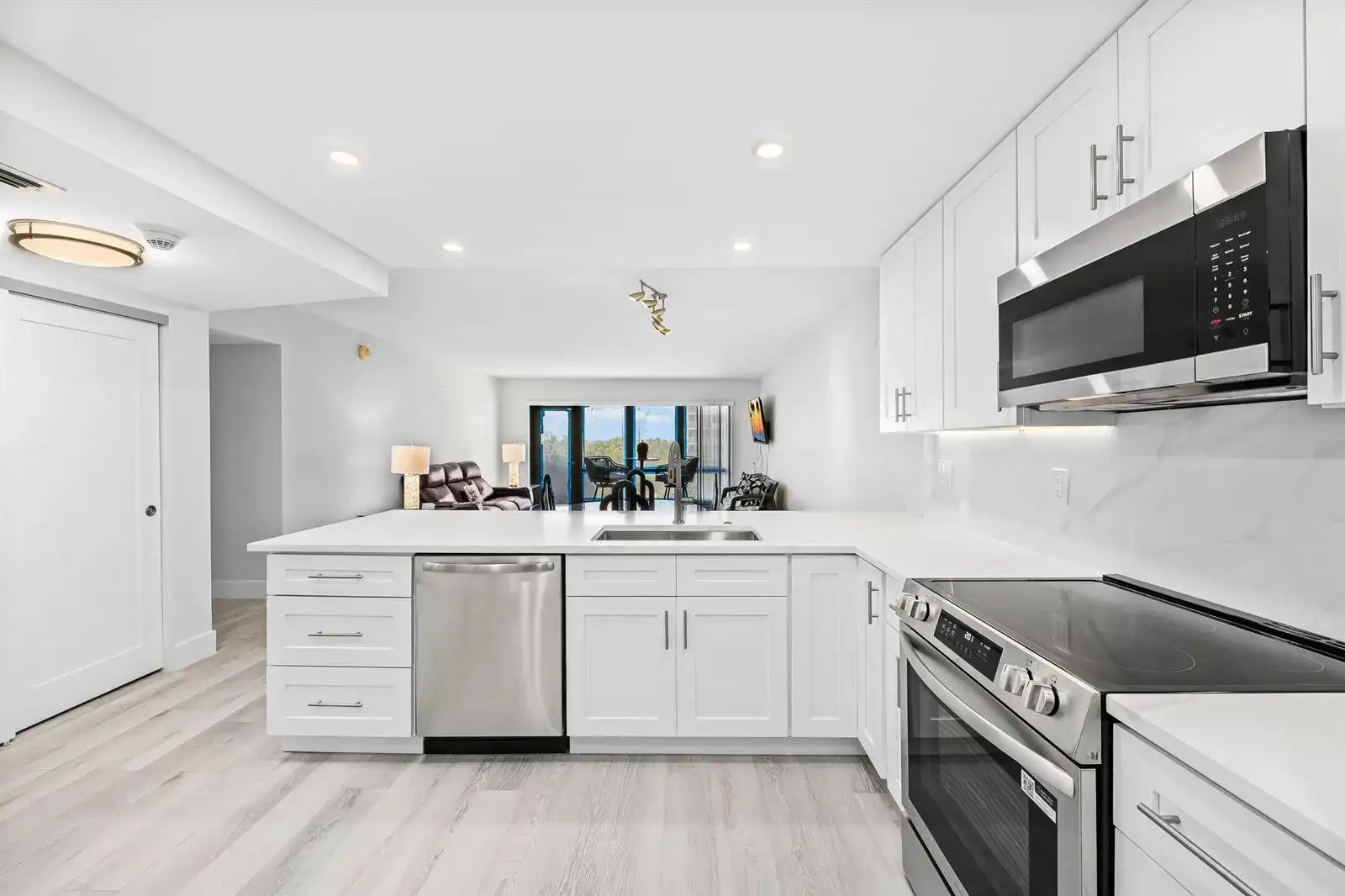 5100 N Ocean Boulevard # 502, Lauderdale By The Sea FL 33308 photo 2
