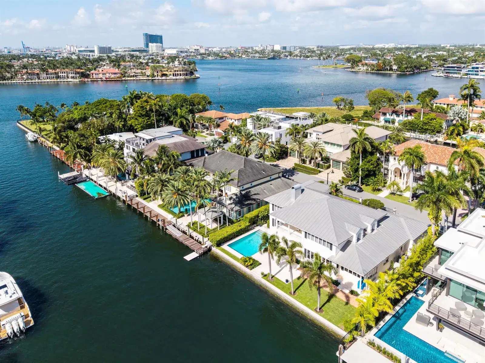 704 Isle Of Palms Drive, Fort Lauderdale FL 33301 photo 3