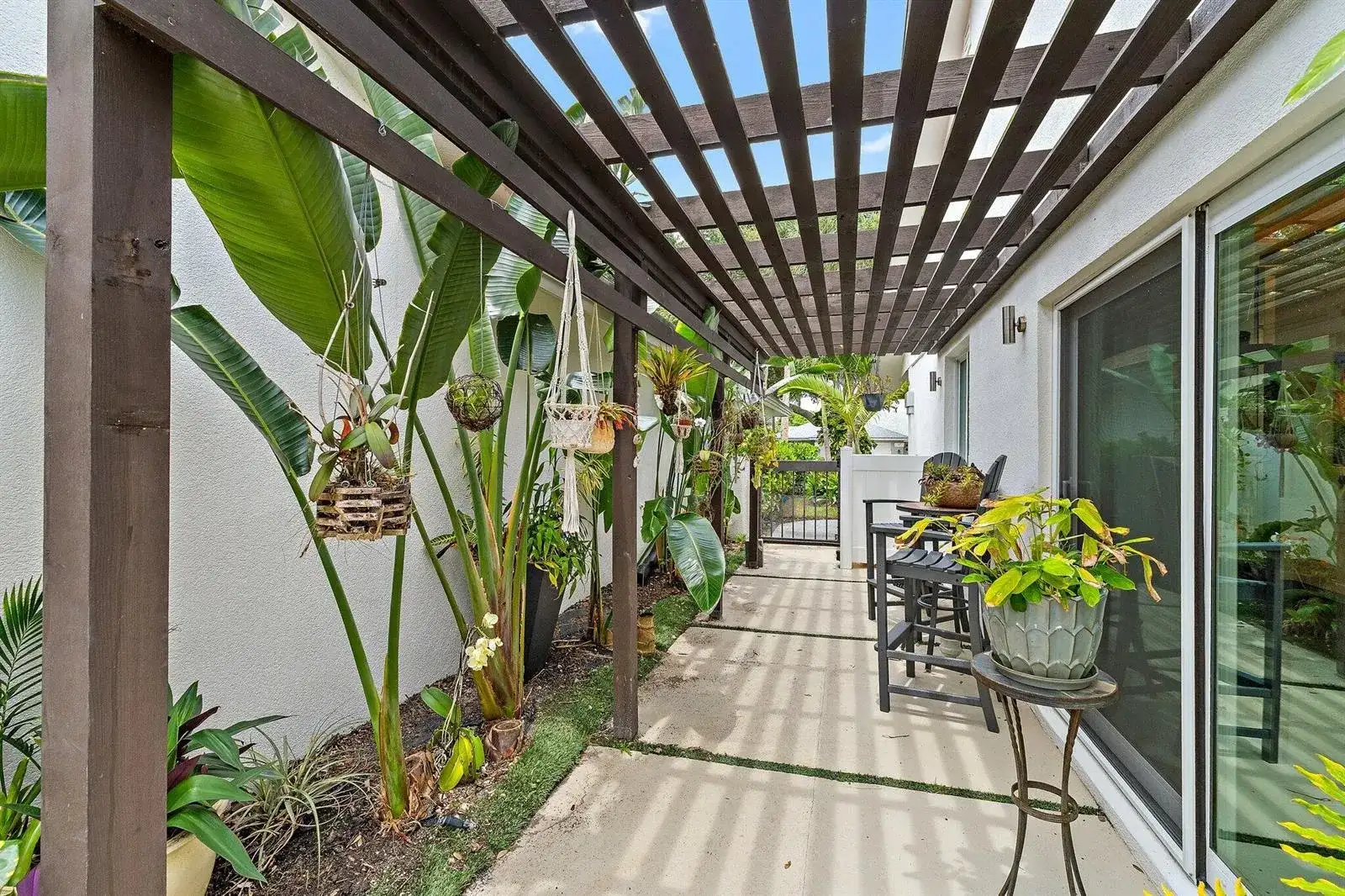 126 Seashore Drive, Jupiter FL 33477 photo 4