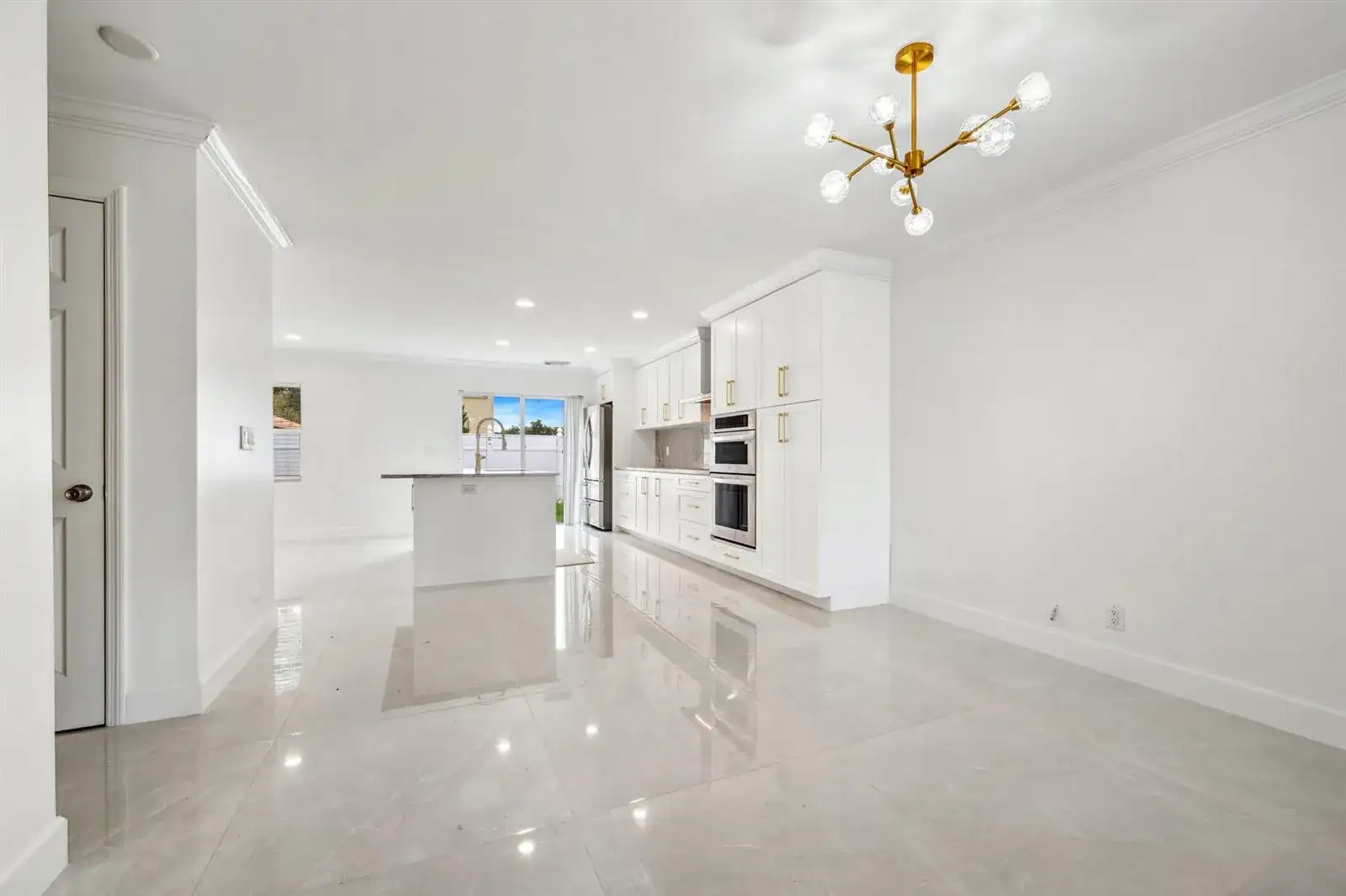 3460 Commodore Court, West Palm Beach FL 33411 photo 4