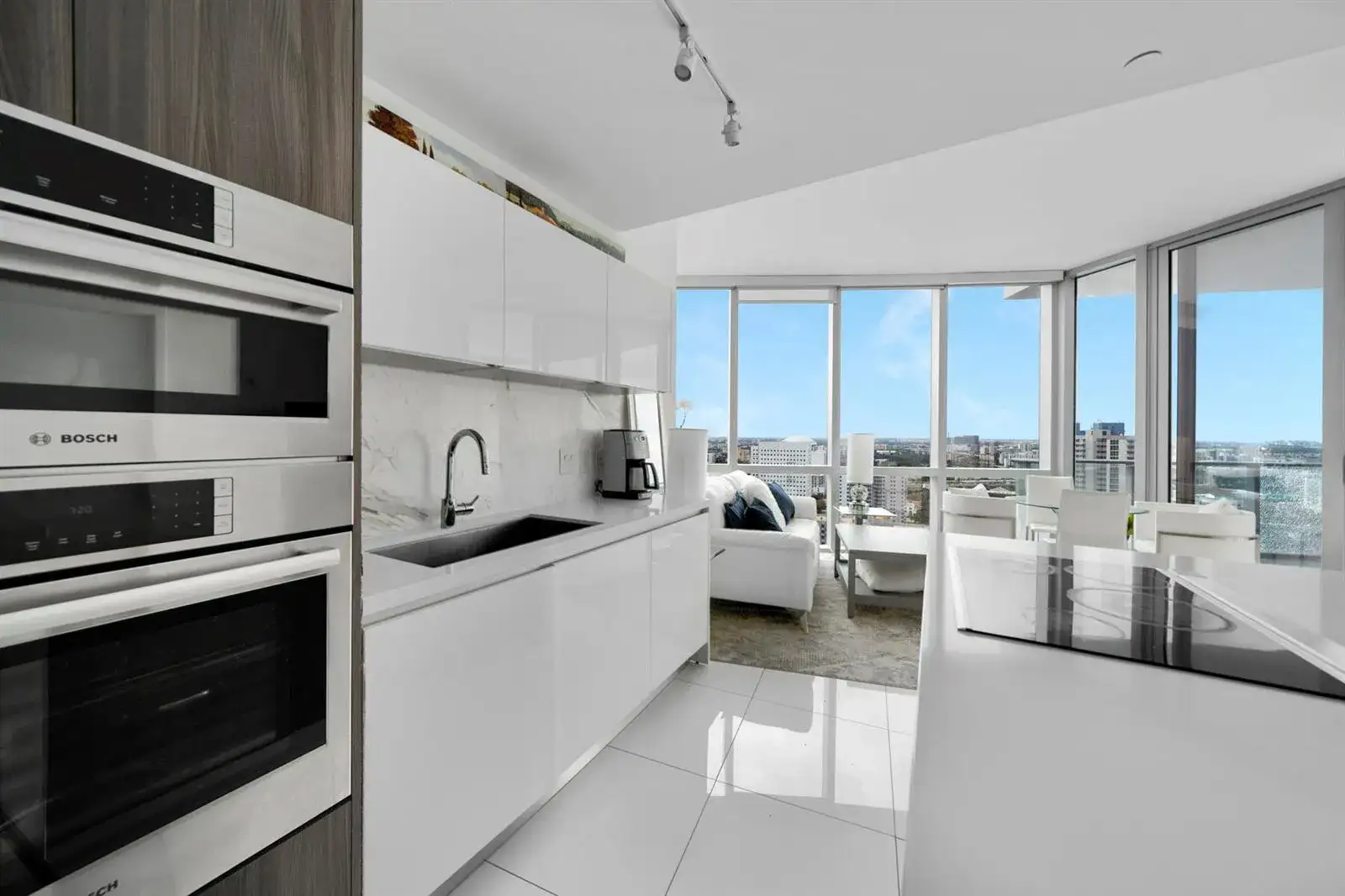 851 NE 1st Avenue # 2410, Miami FL 33132 photo 5
