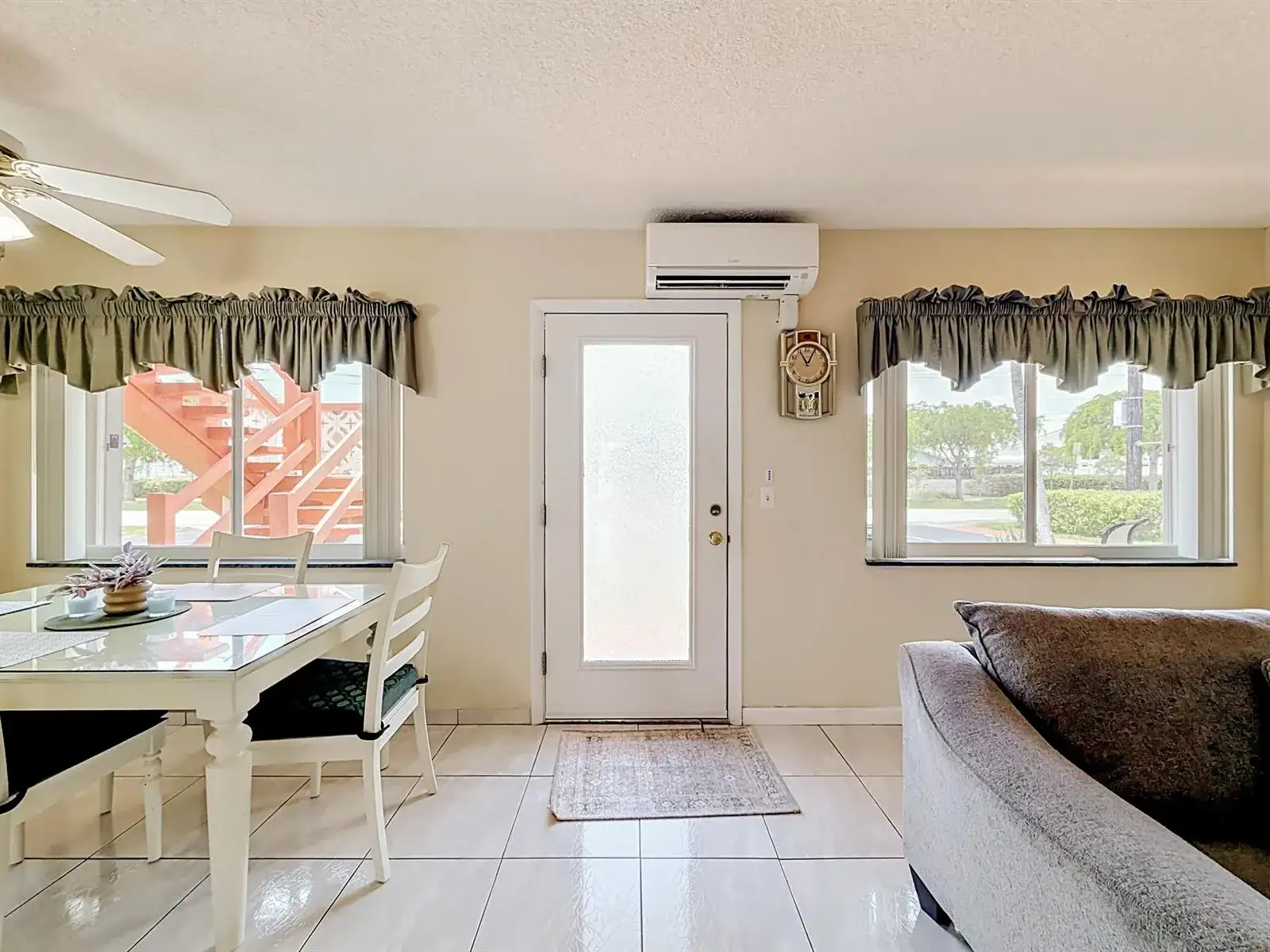 1050 SW 11th Street # L2, Hallandale Beach FL 33009 photo 4
