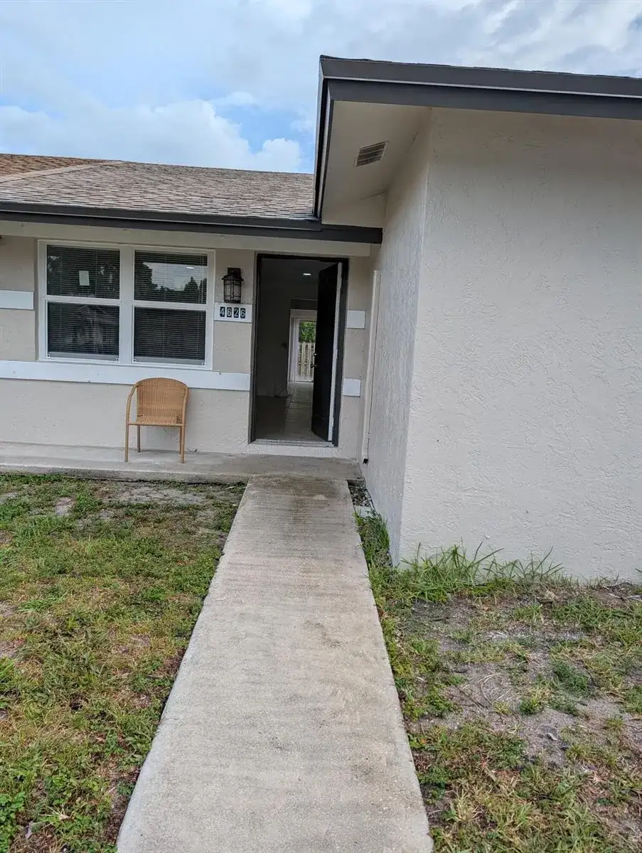 4626 Arthur Street, Palm Beach Gardens FL 33418 photo 2