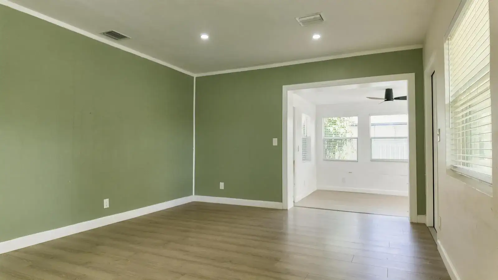 720 S 11th Street, Lantana FL 33462 photo 2