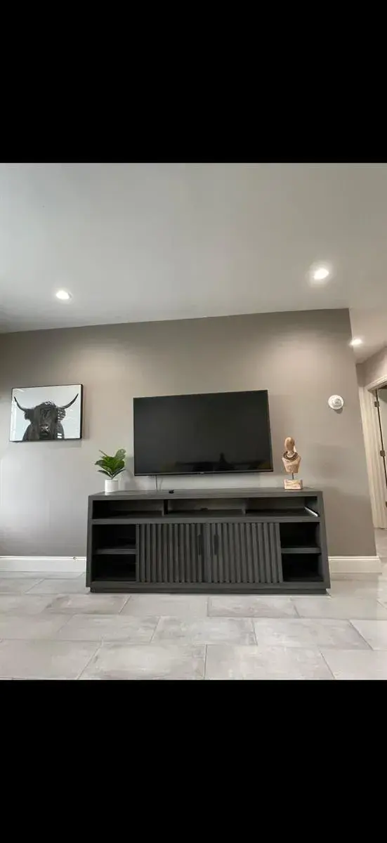 400 SW 12th # 2, Fort Lauderdale FL 33315