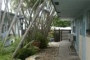 2220 N 19th Avenue # 6, Hollywood FL 33020