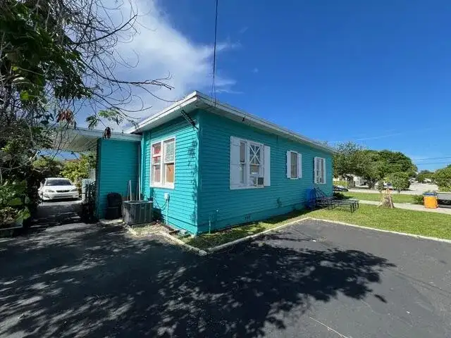700 Talladega Street, West Palm Beach FL 33405 photo 2