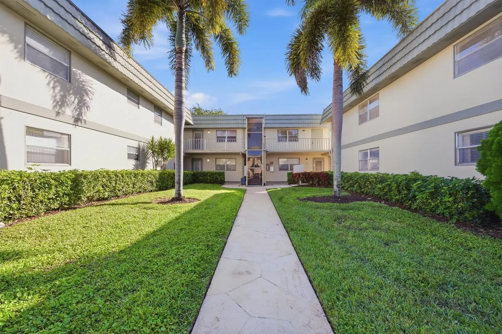 710 Monaco O, Delray Beach FL 33446