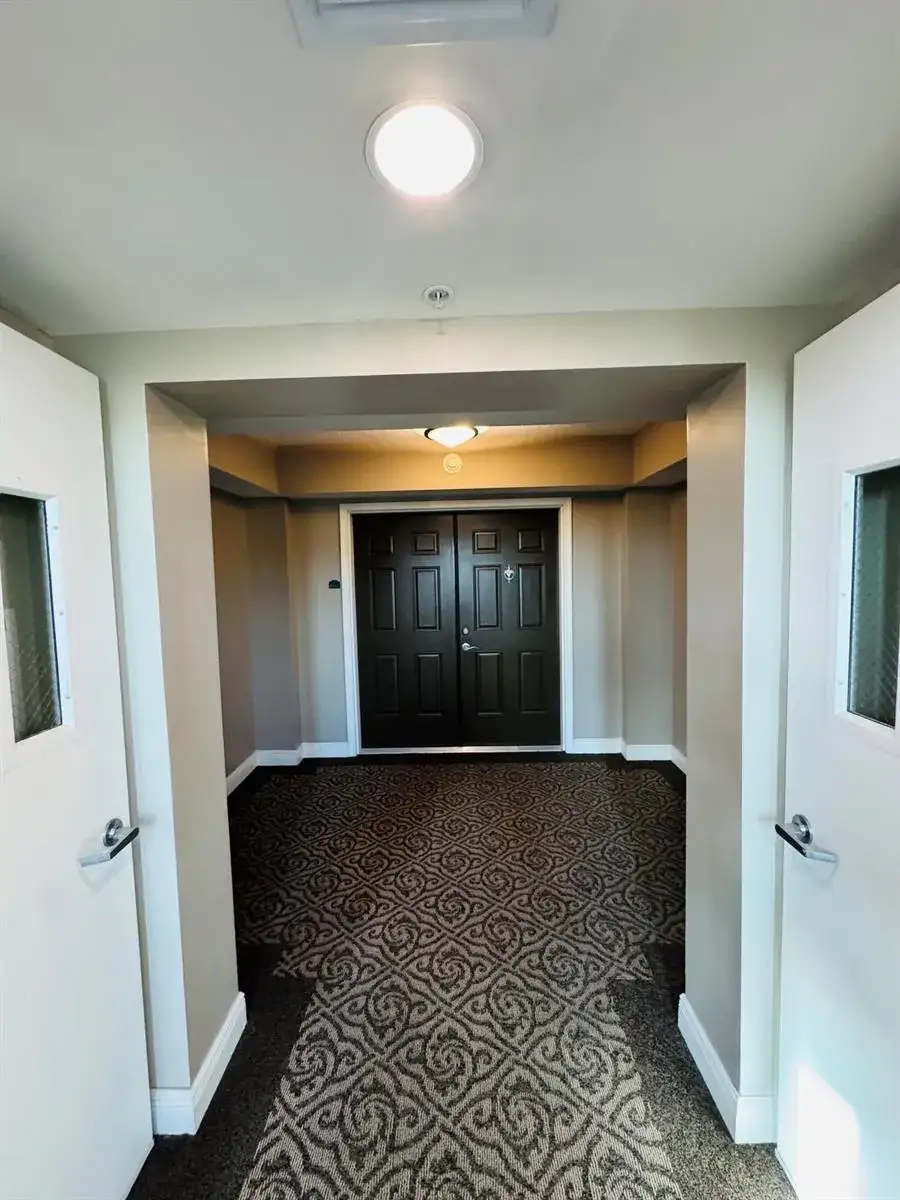610 Clematis Street # 812, West Palm Beach FL 33401 photo 3