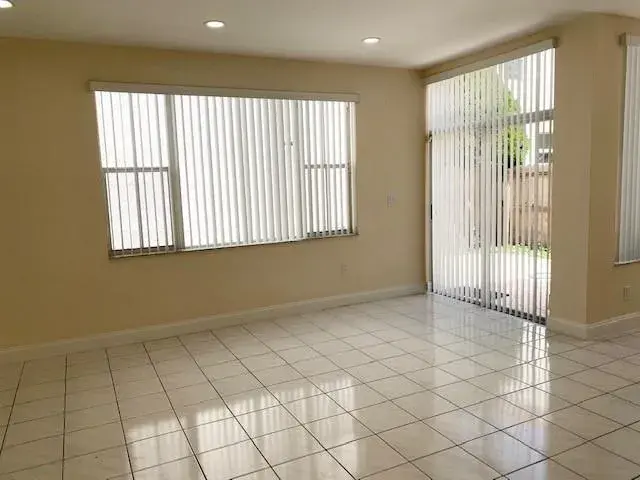 3145 N 37th Avenue, Hollywood FL 33021