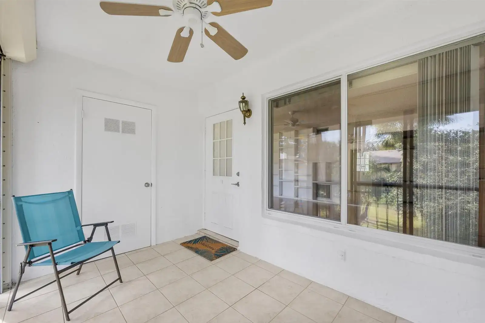 313 Pine Ridge Circle # 2, FL 33463 photo 2