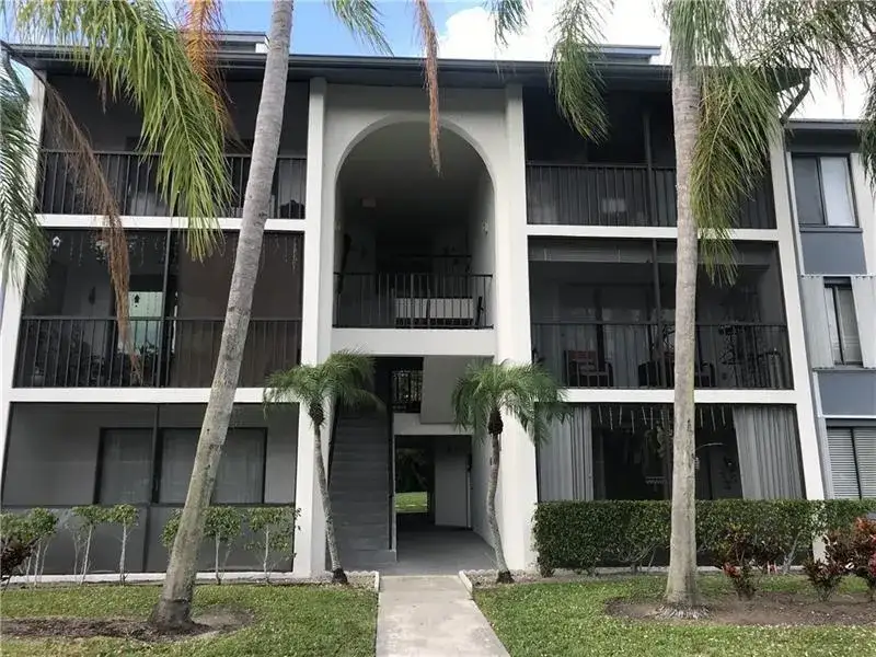 1009 Green Pine Boulevard # G1, West Palm Beach FL 33409