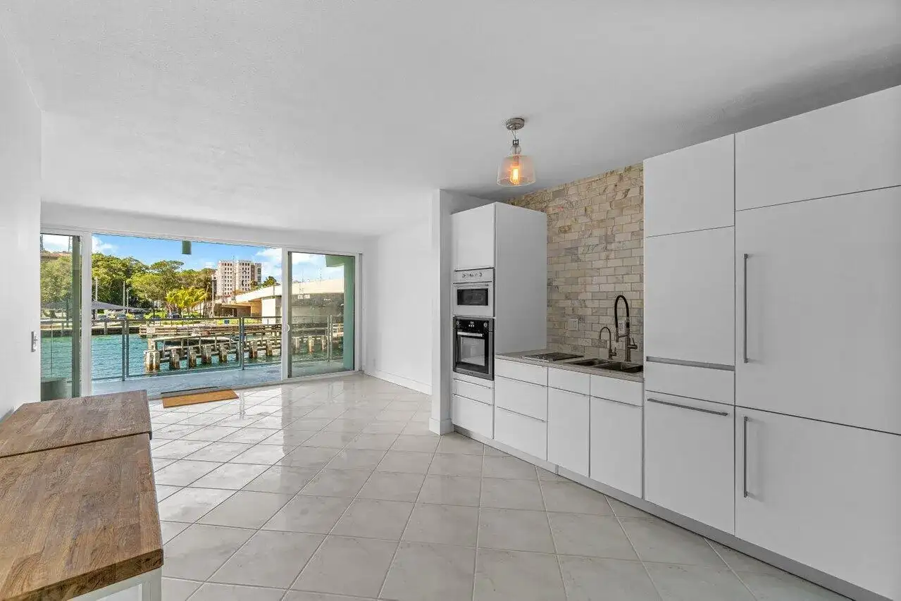 65 SE Spanish Trail # 2020, Boca Raton FL 33432 photo 3