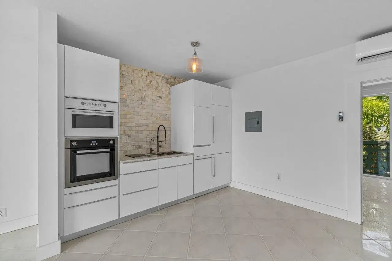 65 SE Spanish Trail # 2020, Boca Raton FL 33432 photo 5