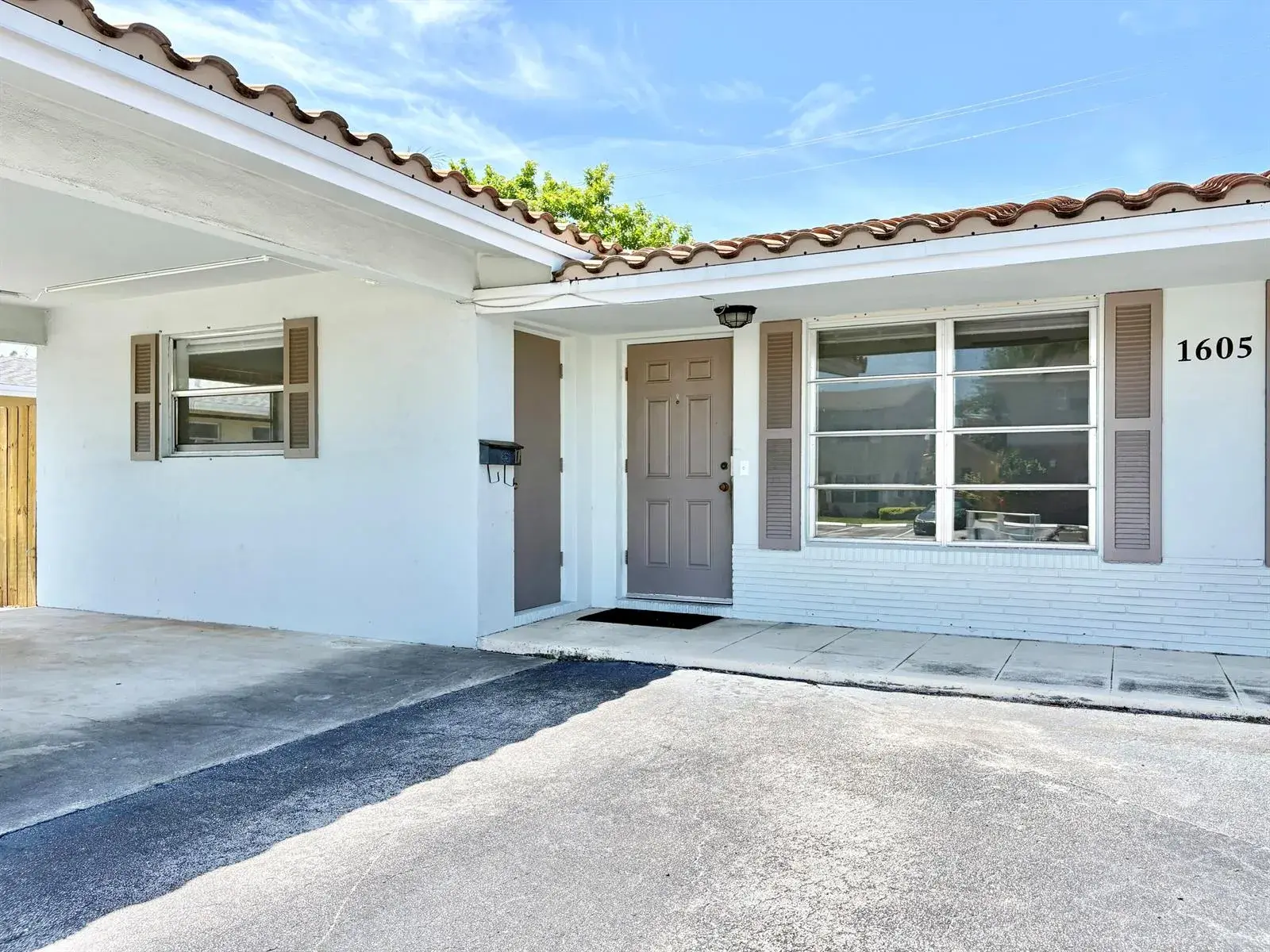 1605 NE 50th Court # 1, Fort Lauderdale FL 33334
