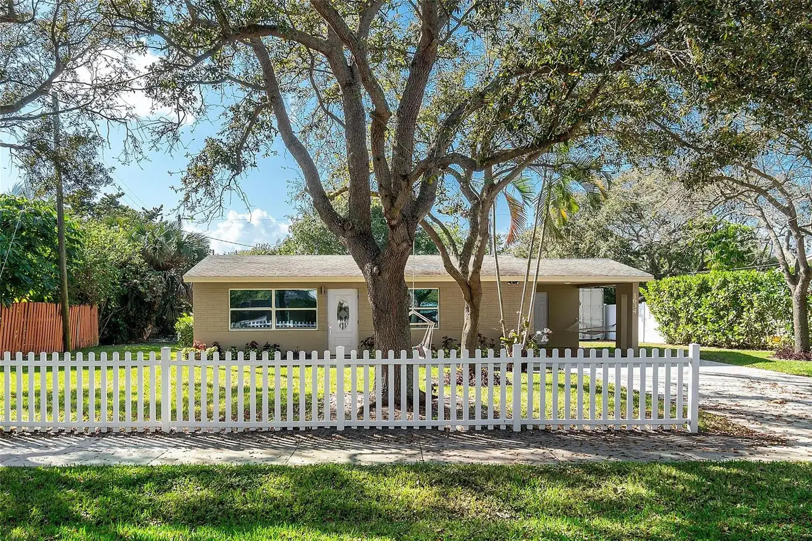 1634 NE 3rd Avenue, Delray Beach FL 33444 photo 3