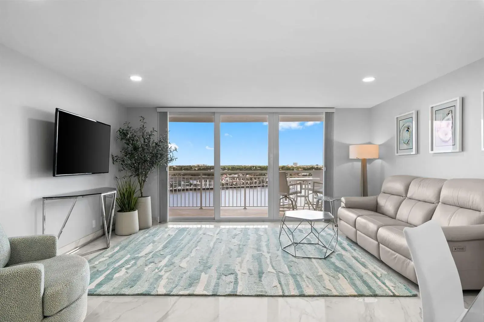 511 Bayshore Drive # 910, Fort Lauderdale FL 33304
