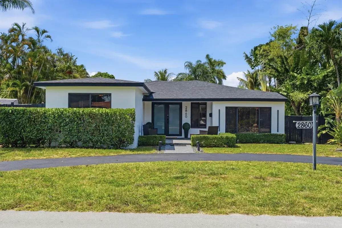 2860 Monroe Street, Hollywood FL 33020