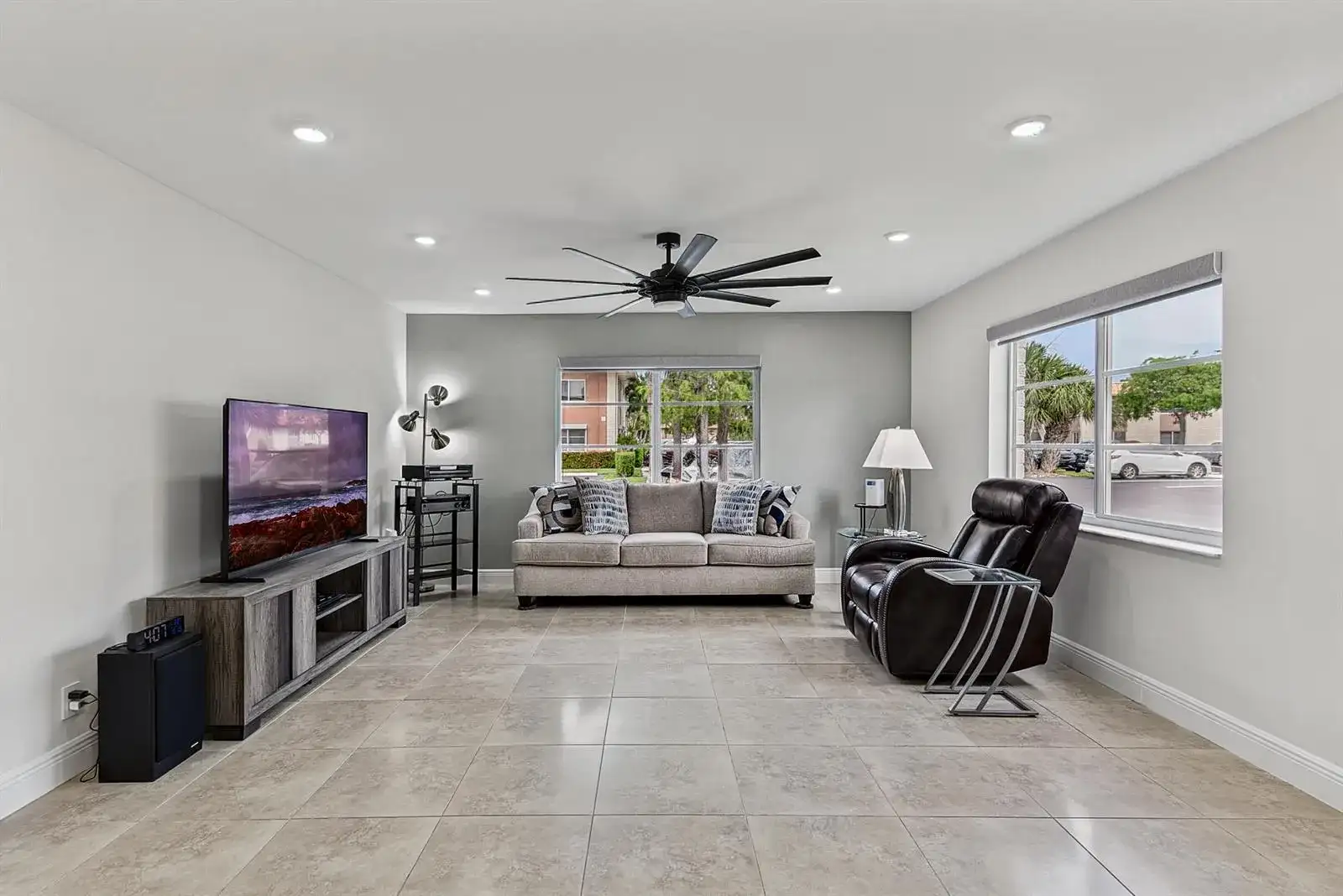 9 NE 19th Court # C112, Wilton Manors FL 33305 photo 2
