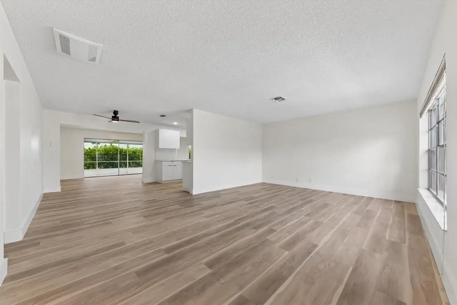 7198 E Pine Forest Cir Circle E, Lake Worth FL 33467 photo 5