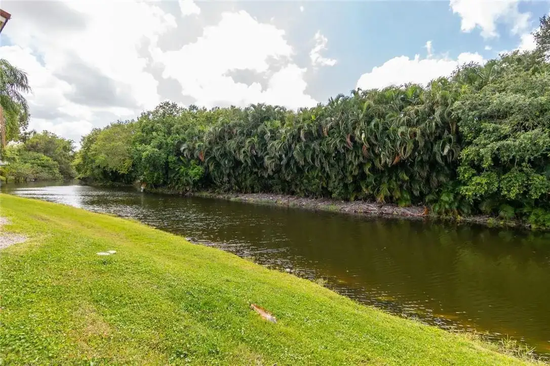 417 Vista Isles Drive # 2322, Sunrise FL 33325 photo 3