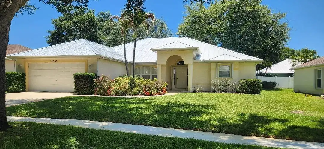 8253 Sand Pine Circle, Port St. Lucie FL 34952
