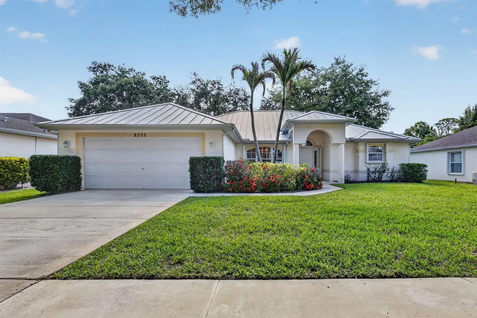 8253 Sand Pine Circle, Port St. Lucie FL 34952 photo 2