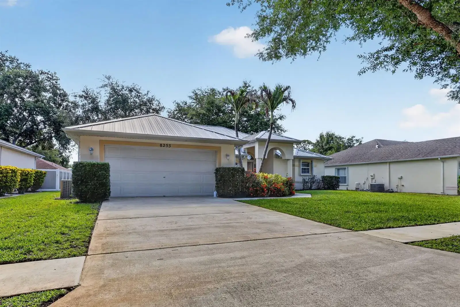 8253 Sand Pine Circle, Port St. Lucie FL 34952 photo 3