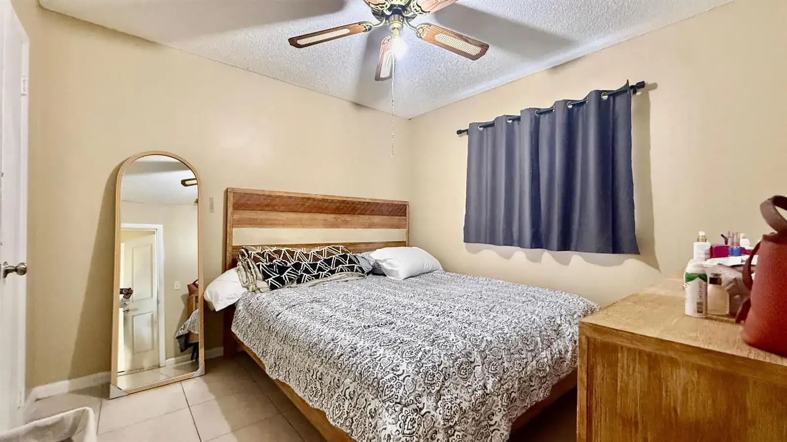 134 Jennings Avenue # 134, FL 33463 photo 4