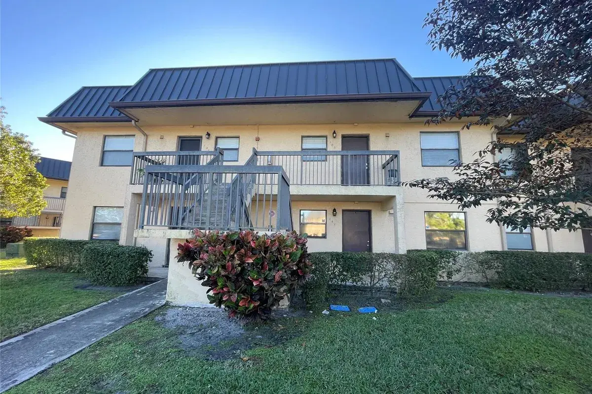 143 NW 93rd Avenue # 202, Pembroke Pines FL 33024
