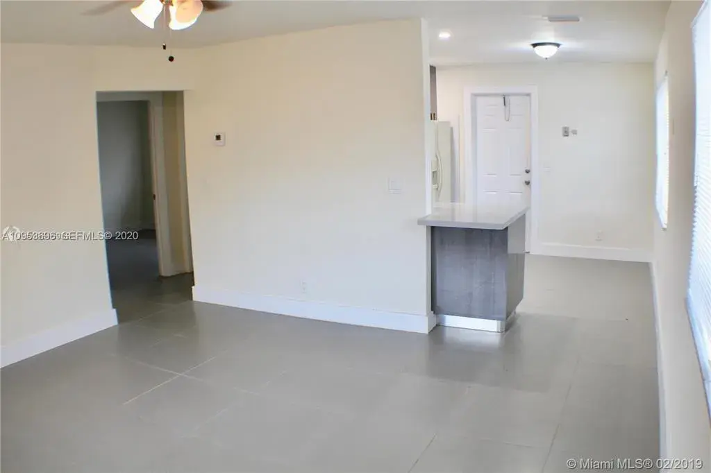 719 SW 7th Street # 2, Hallandale Beach FL 33009