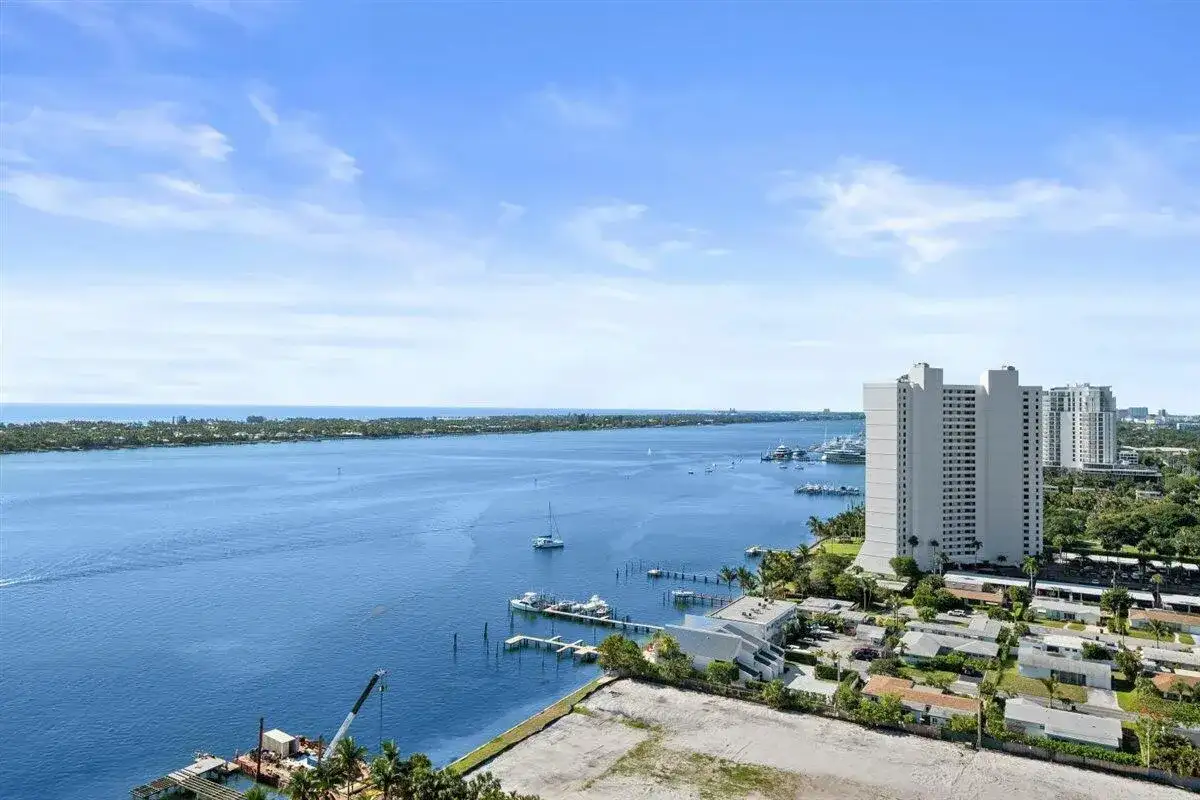 5600 N Flagler Drive # 2304, West Palm Beach FL 33407 photo 3