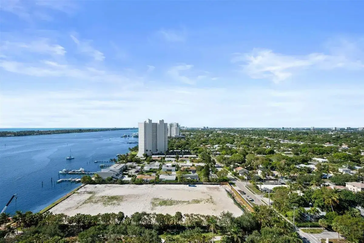 5600 N Flagler Drive # 2304, West Palm Beach FL 33407 photo 4