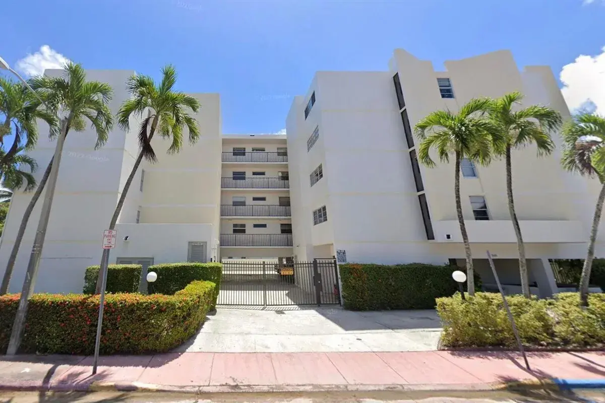 7601 Byron Avenue # 3c, Miami Beach FL 33141