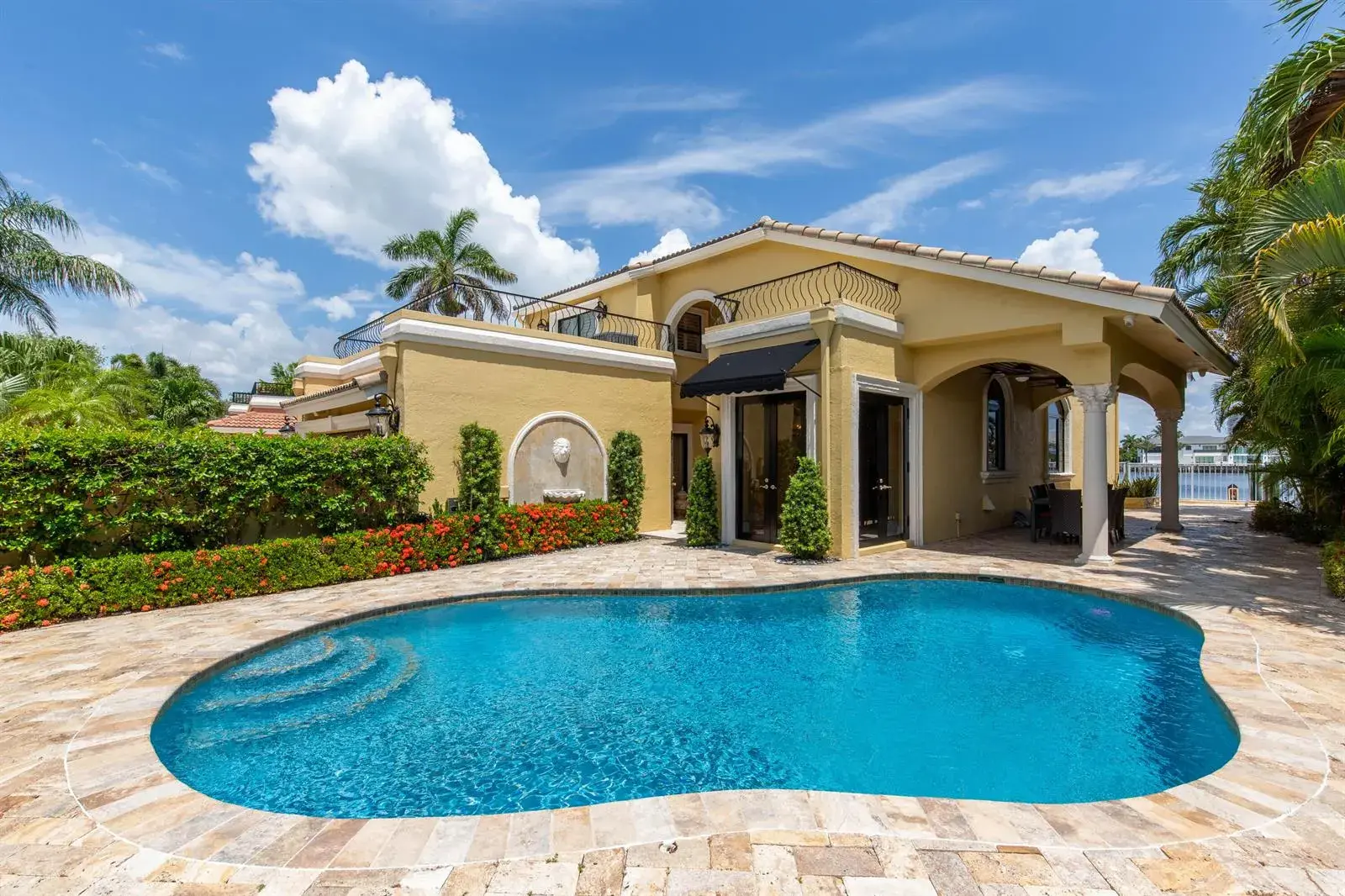 529 Pelican Way, Delray Beach FL 33483