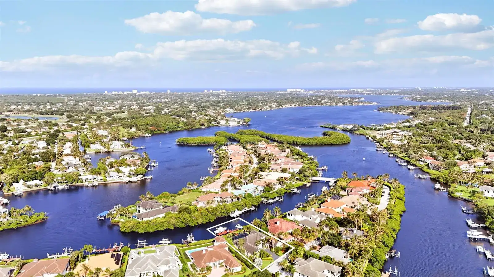 18989 SE Windward Island Lane, Jupiter FL 33458 photo 2