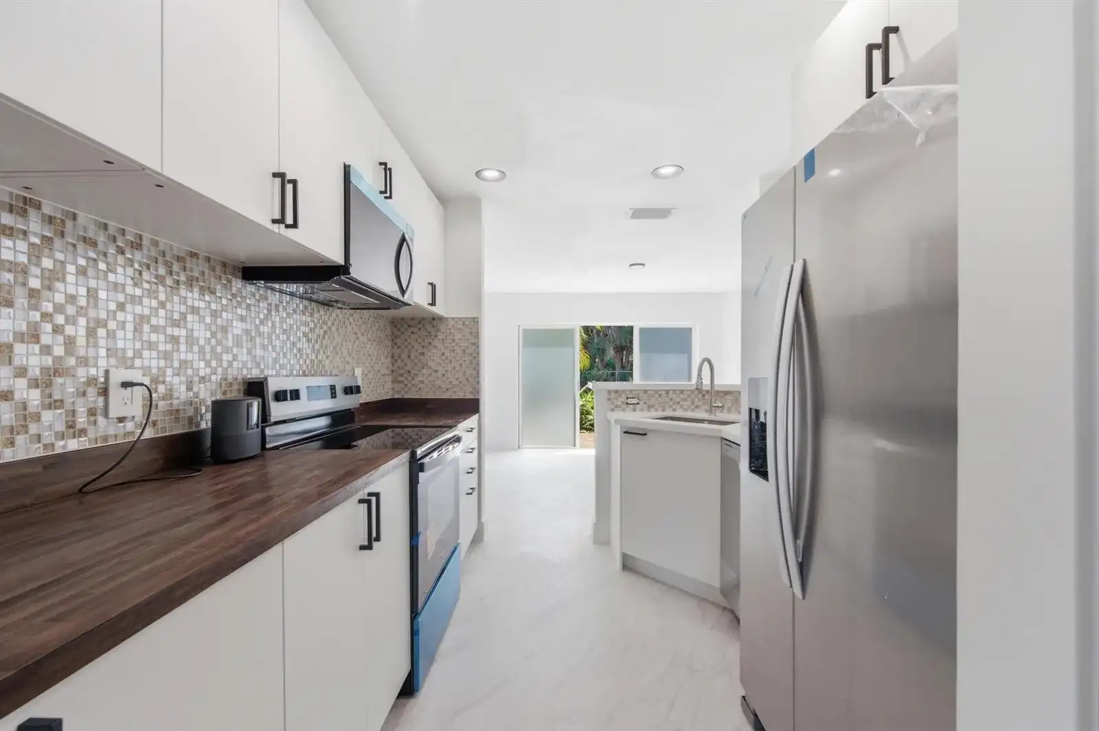 2824 NW 99th Terrace, Sunrise FL 33322