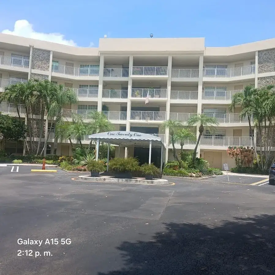 800 Cypress Grove Drive Unit 312, Pompano Beach FL 33069