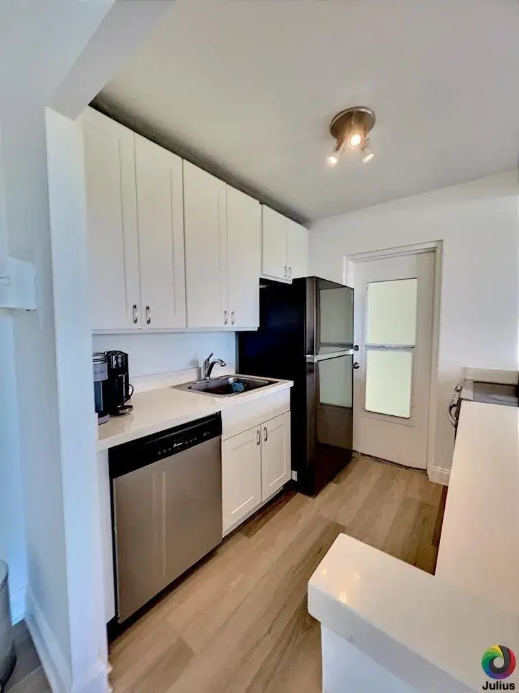 2555 NE 11th Street # 809, Fort Lauderdale FL 33304 photo 4