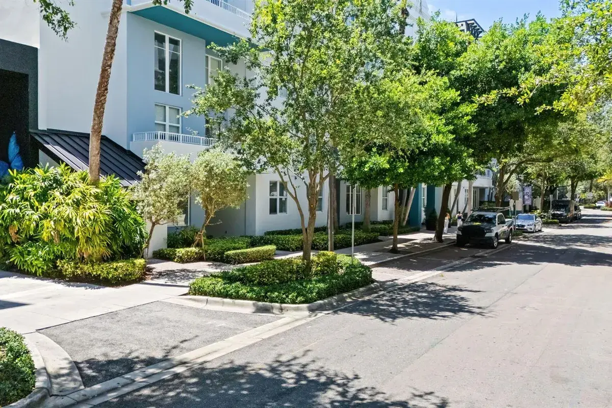 441 NE 5th Avenue # 5, Fort Lauderdale FL 33301