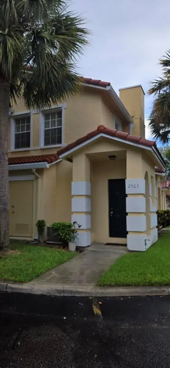 2505 Belmont Lane, North Lauderdale FL 33068 photo 2