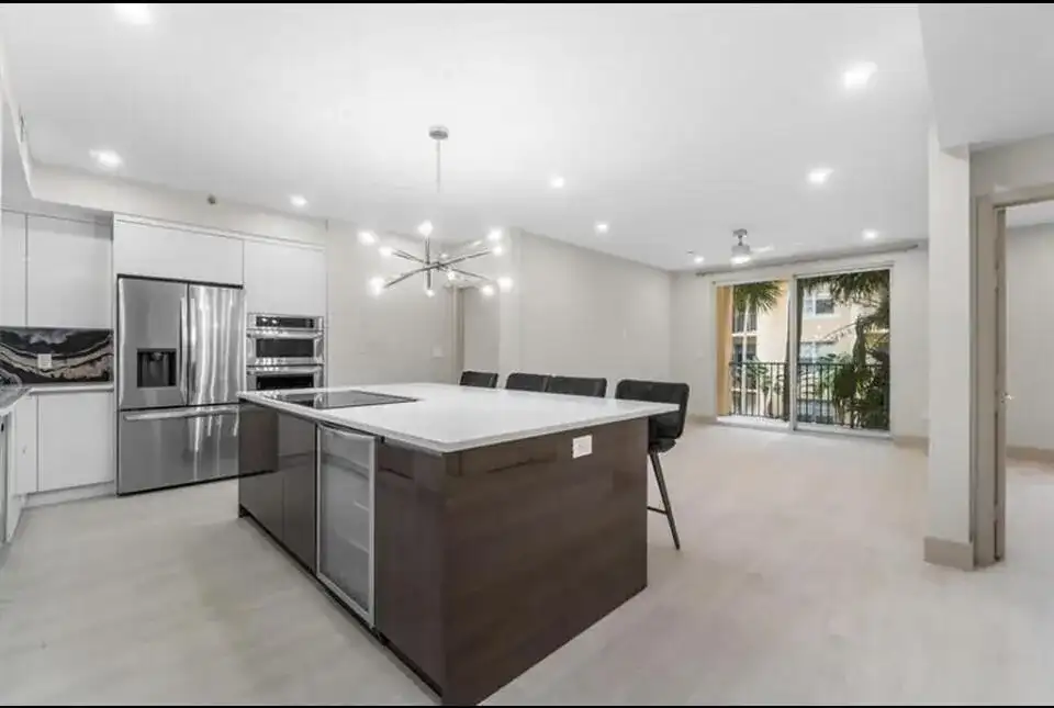 1805 N Flagler Drive # 219, West Palm Beach FL 33407