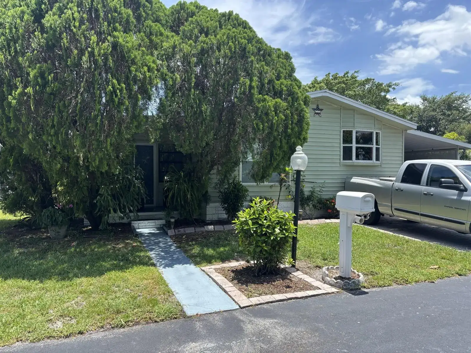 4520 NW 68th Place, Coconut Creek FL 33073 photo 2