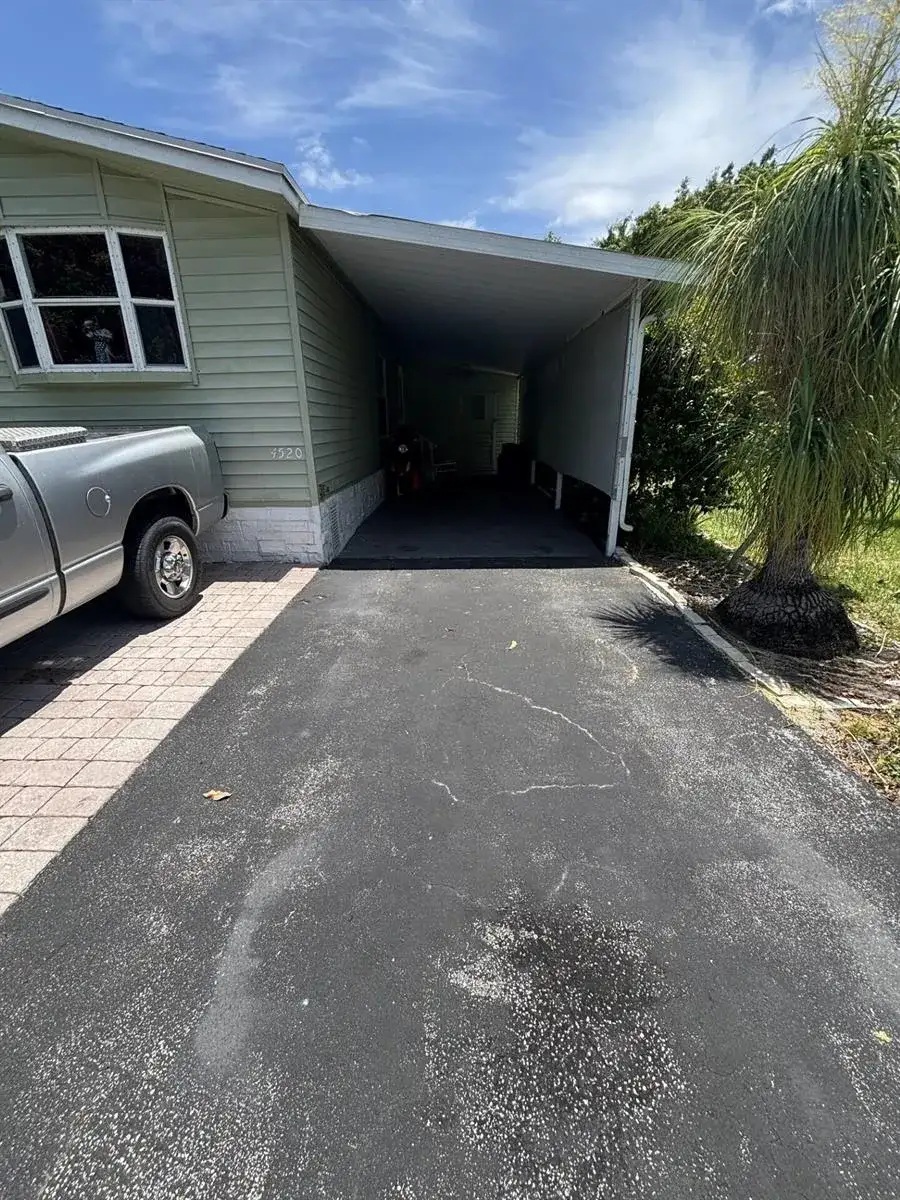 4520 NW 68th Place, Coconut Creek FL 33073 photo 5