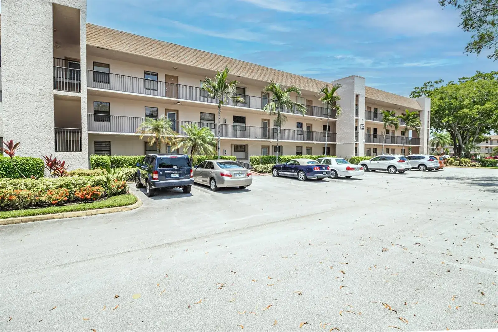 10331 Sunrise Lakes Boulevard # 302, Sunrise FL 33322