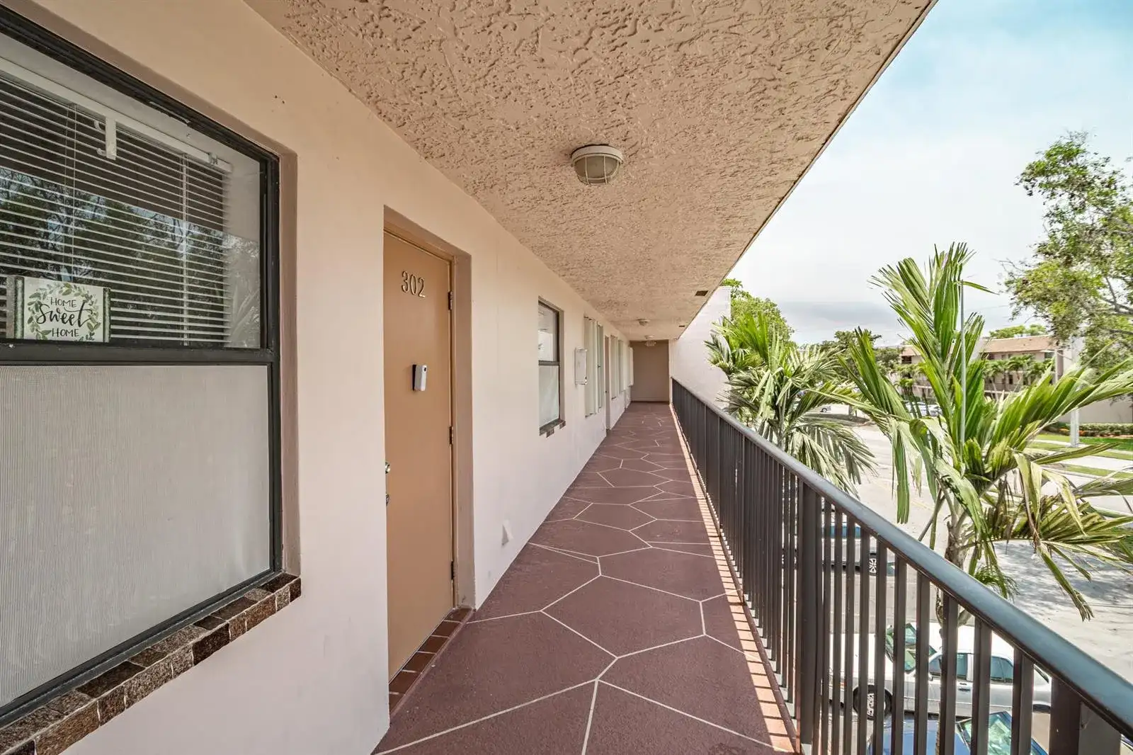 10331 Sunrise Lakes Boulevard # 302, Sunrise FL 33322 photo 2