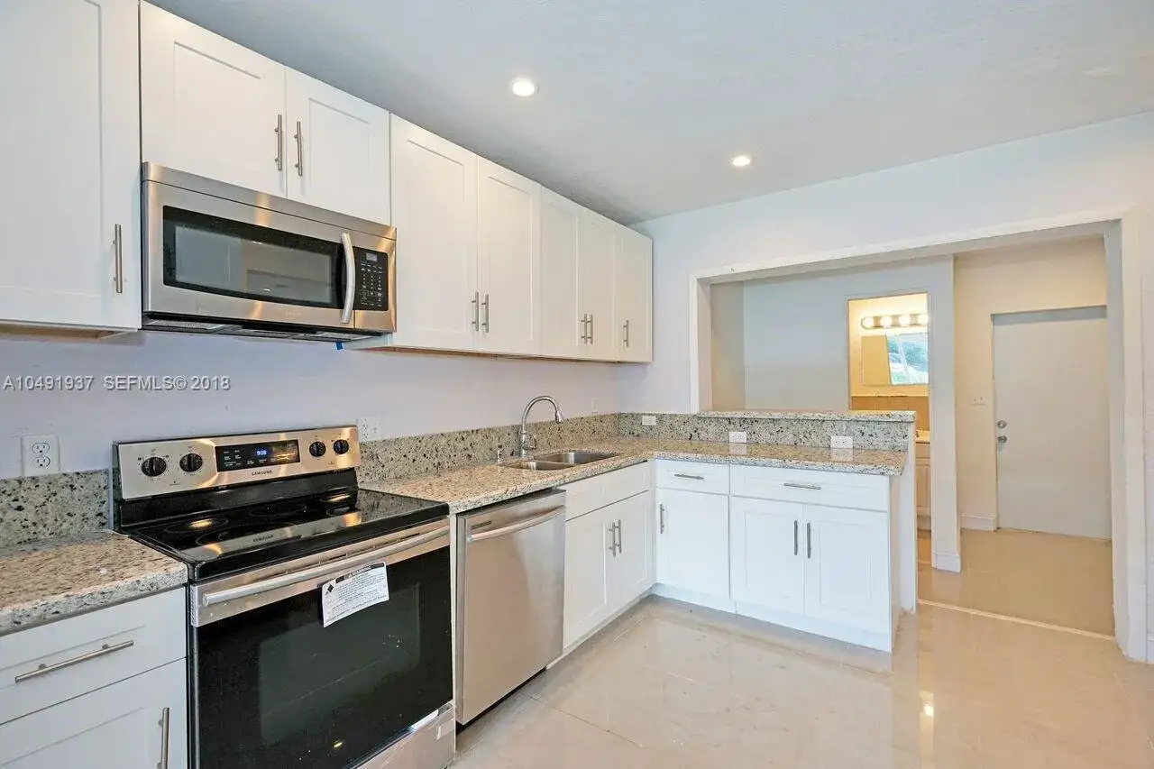 2000 SW 95th Terrace, Miramar FL 33025 photo 2