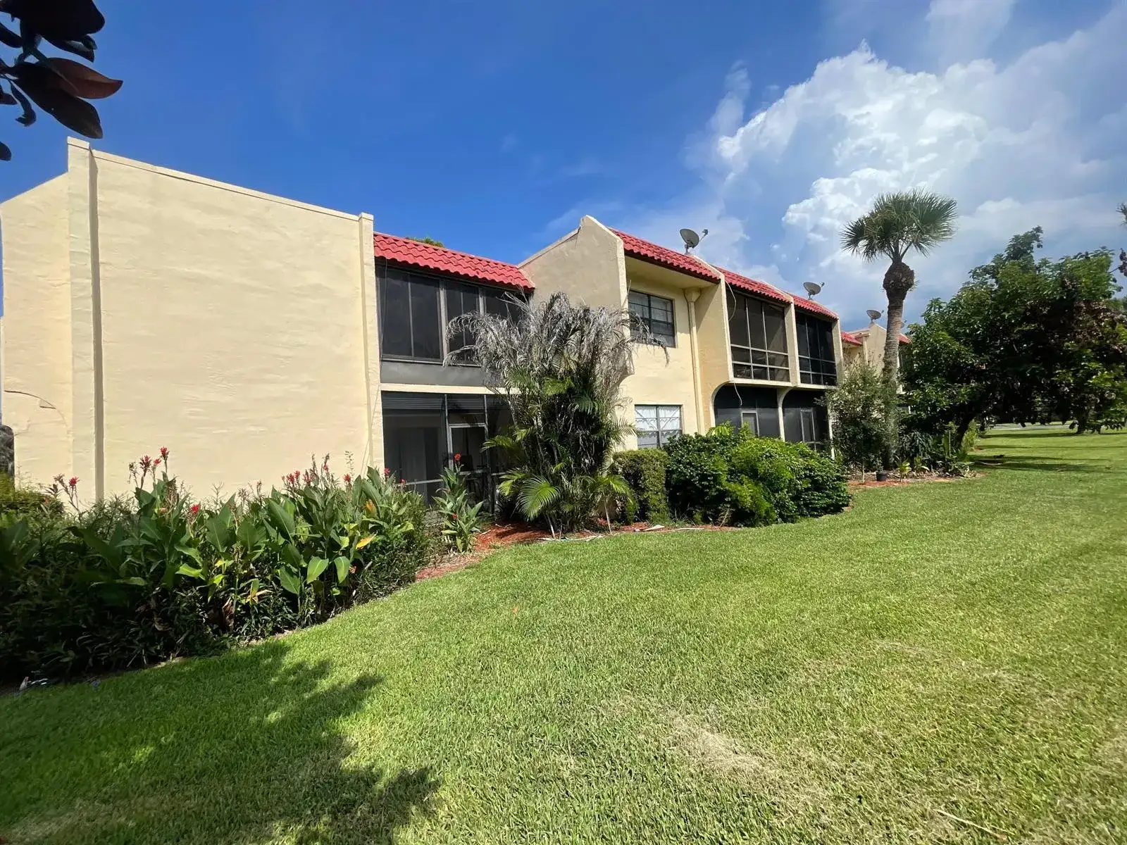 2050 Oleander Boulevard # 206, Fort Pierce FL 34950 photo 4