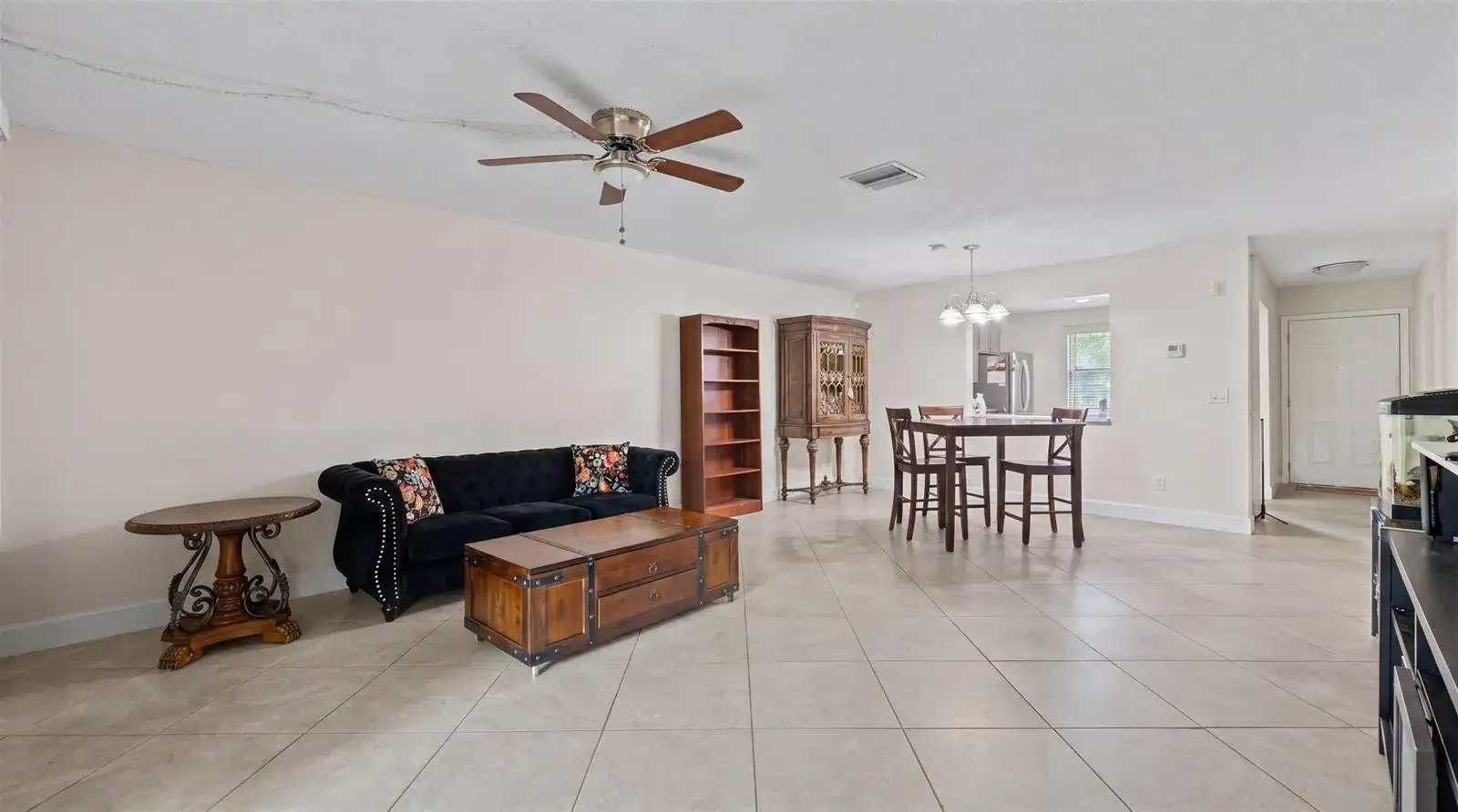 1303 Lakeview E, Royal Palm Beach FL 33411 photo 5